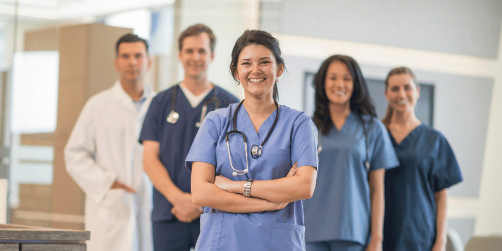 ¿Por qué estudiar la Carrera Técnica de Enfermería? Oportunidades de Empleo y Demanda Laboral